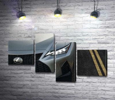 Модульная картина "Изящная фара серебристого автомобиля Lexus IS 300"