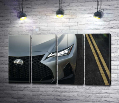 Изящная фара серебристого автомобиля Lexus IS 300