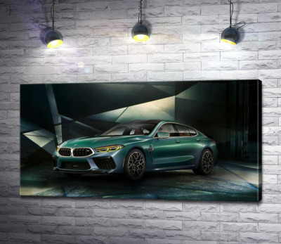 Зеленый автомобиль BMW Concept M8 Gran Coupe