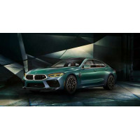 Зеленый автомобиль BMW Concept M8 Gran Coupe