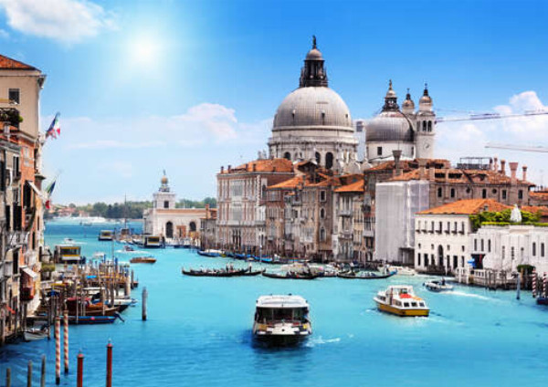 Вид на Гранд-канал с лодками, Венеция