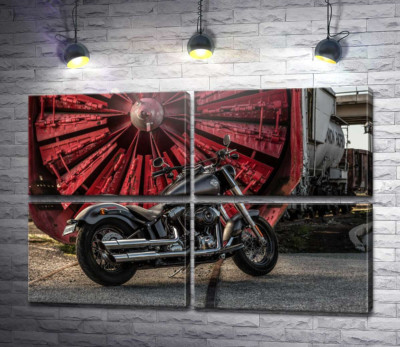Модульна картина "Мотоцикл Harley Davidson на тлі турбіни"