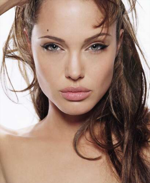 Невероятная Анджелина Джоли