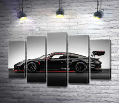 Модульная картина "Черный спорткар Porsche 911 GT3 R"