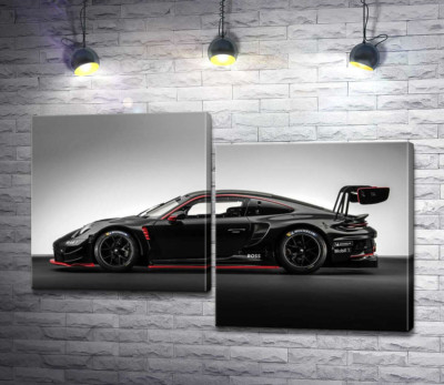 Чорний спорткар Porsche 911 GT3 R
