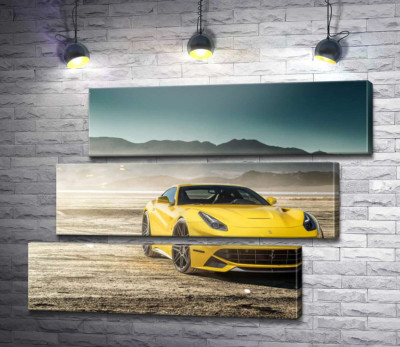 Модульна картина "Жовтий автомобіль Ferrari F12 berlinetta в пустелі"