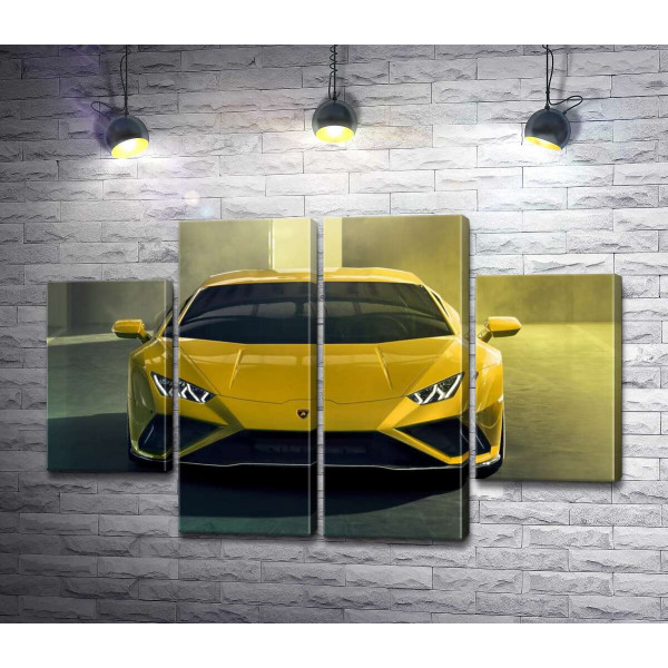Золотий автомобіль Lamborghini Huracan
