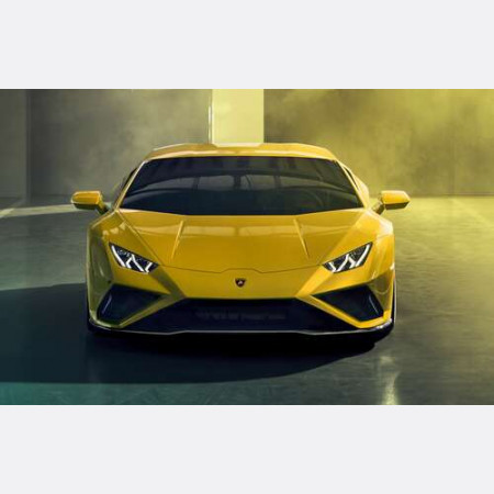 Золотий автомобіль Lamborghini Huracan