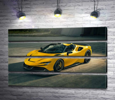 Золотой кабриолет Ferrari SF90 Spider