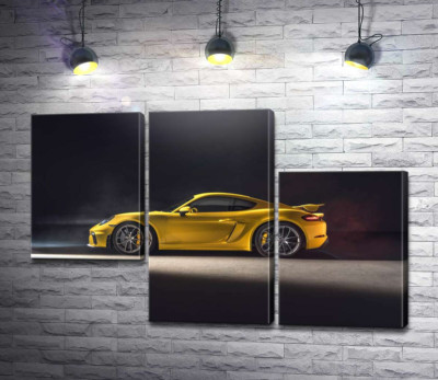 Модульная картина "Золотой автомобиль Porsche 718 Cayman"