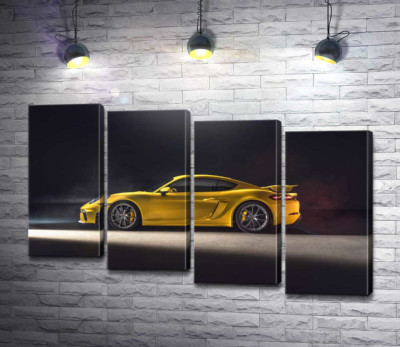 Модульная картина "Золотой автомобиль Porsche 718 Cayman"