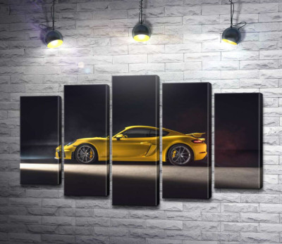 Модульная картина "Золотой автомобиль Porsche 718 Cayman"