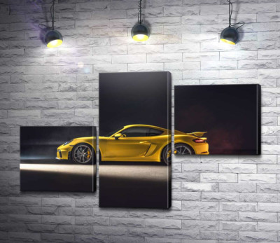 Модульна картина "Золотий автомобіль Porsche 718 Cayman"