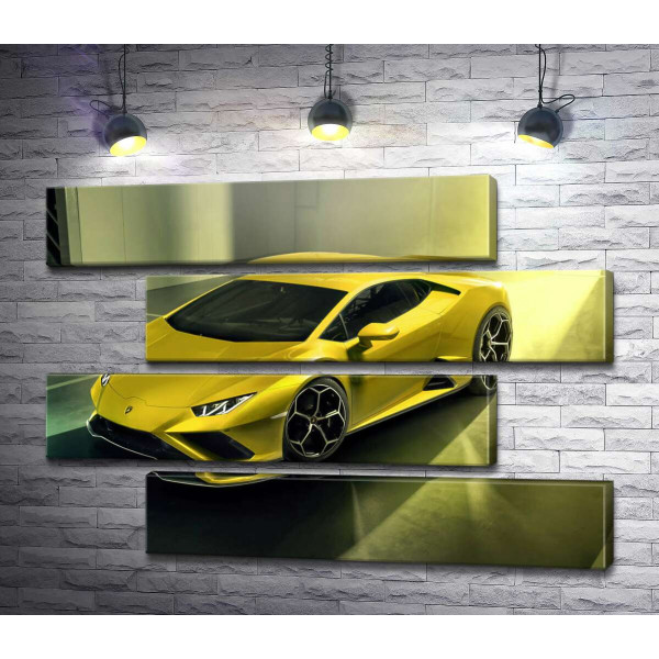 Золотий автомобіль Lamborghini Huracan