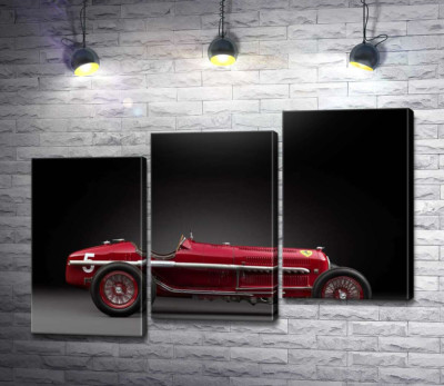 Модульна картина "Вінтажний червоний автомобіль Alfa Romeo P3"