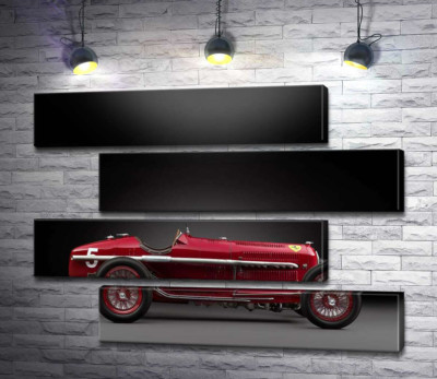 Модульна картина "Вінтажний червоний автомобіль Alfa Romeo P3"