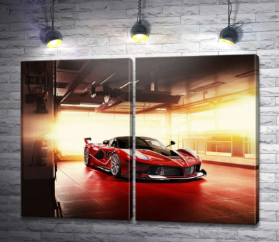 Червоний автомобіль Ferrari FXX-K в ангарі