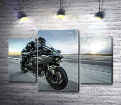 Модульна картина "Гонщик мчить на чорному мотоциклі Kawasaki Ninja"
