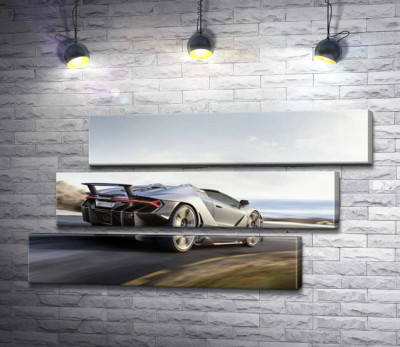Модульная картина "Серебристый автомобиль Lamborghini Centenario мчит по дороге"
