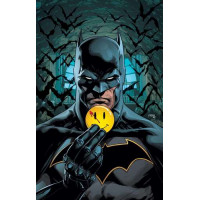 Бэтмен держит в руке кружочек смайлика