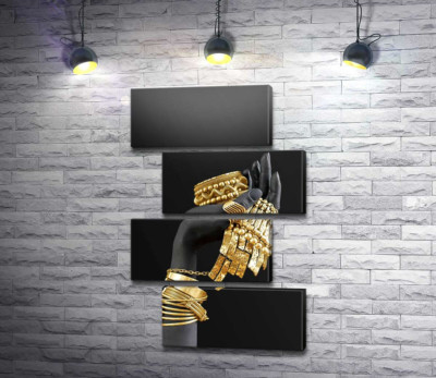 Модульная картина "Темная рука с золотыми украшениями"