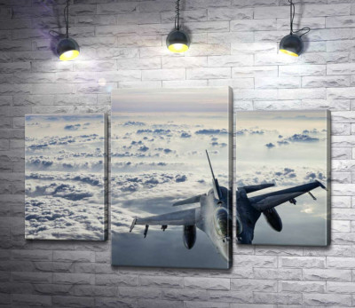 Літак F-16 Falcon у небі