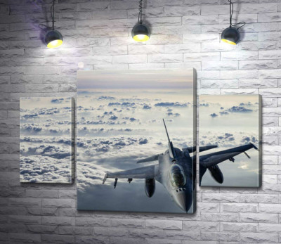 Літак F-16 Falcon у небі