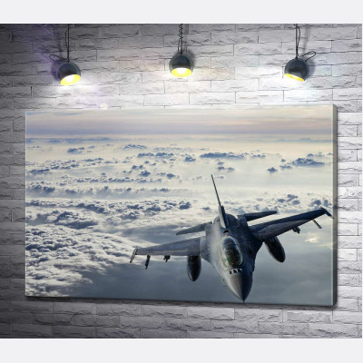 Самолет F-16 Falcon в небе