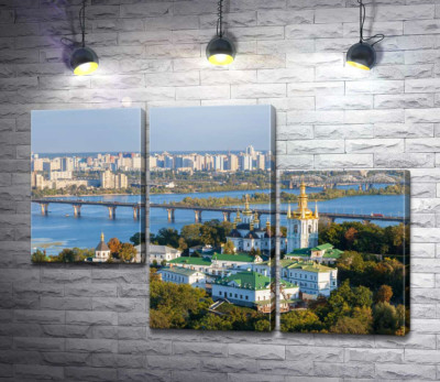 Вид с высоты на киевскую Лавру