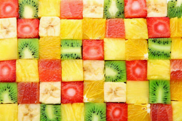 Кубики фруктов