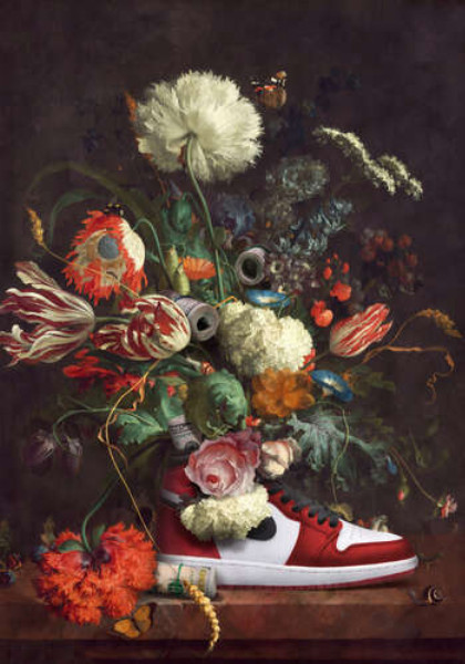 Кросівок з квітами та грошима