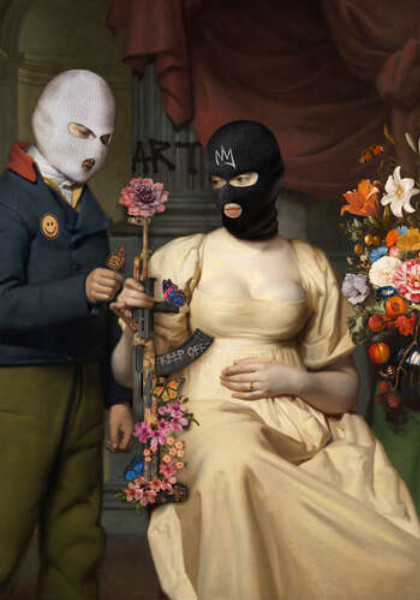Пара в масках, цветы и оружие