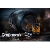Клуб джентльменов: бочка виски и бокал