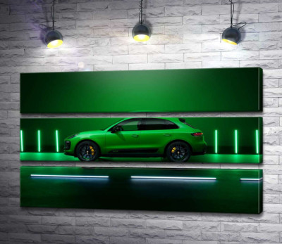 Модульна картина "Porsche Macan у зеленому кольорі"