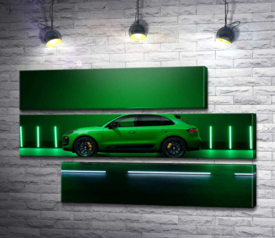 Модульная картина "Porsche Macan в зеленом цвете"