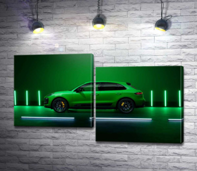 Модульна картина "Porsche Macan у зеленому кольорі"