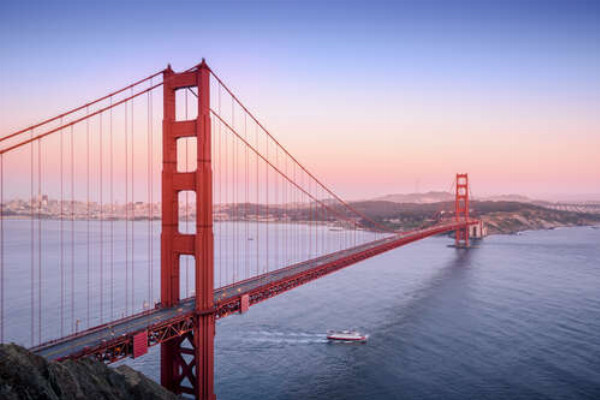 Утренний мост Голден Гейт в Сан-Франциско