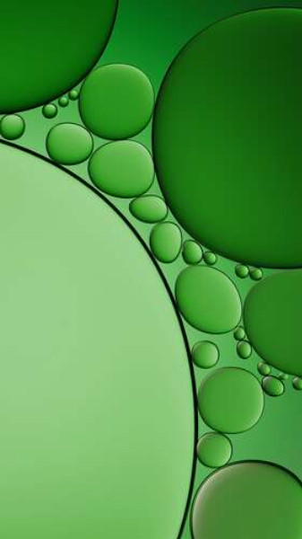 Причудливые пузырьки в зеленой жидкости