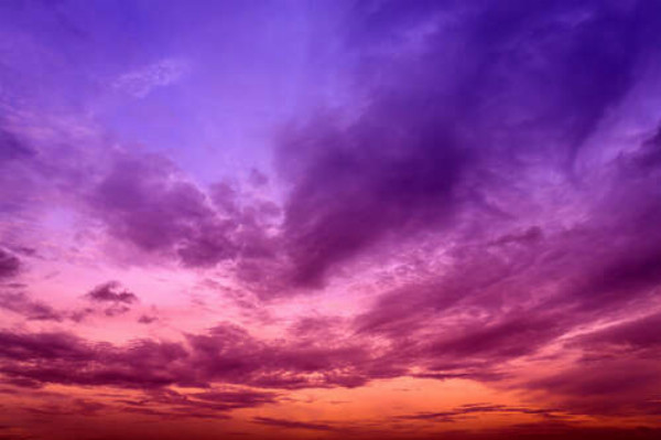 Красно-фиолетовый закат