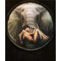 Обнаженная девушка на бивнях слона
