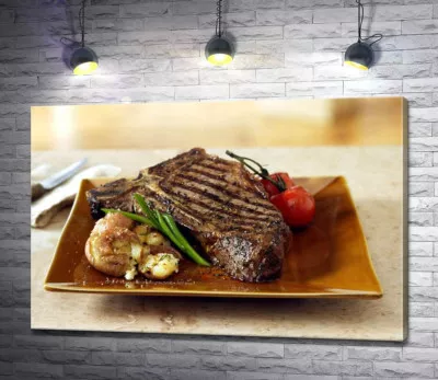 Прожаренный стейк с овощами