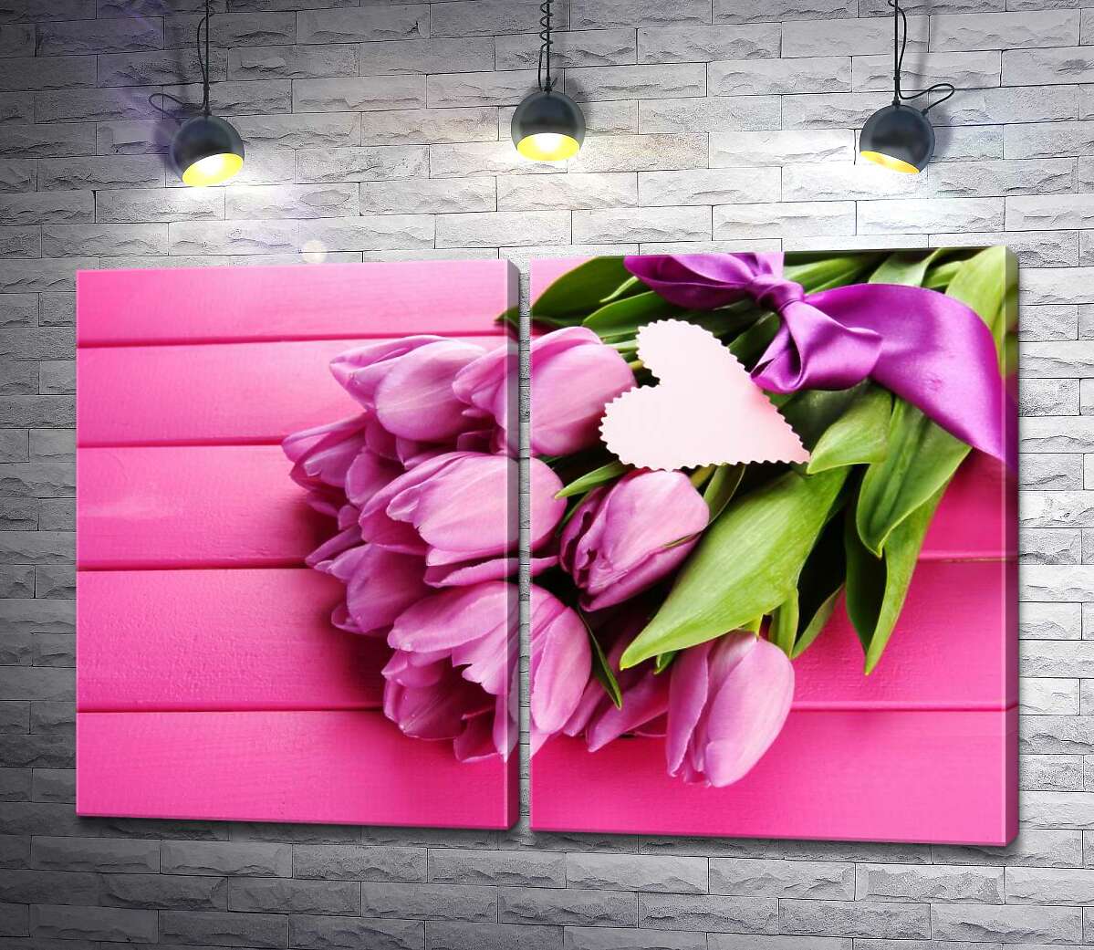 модульная картина Сиреневые тюльпаны на розовом фоне