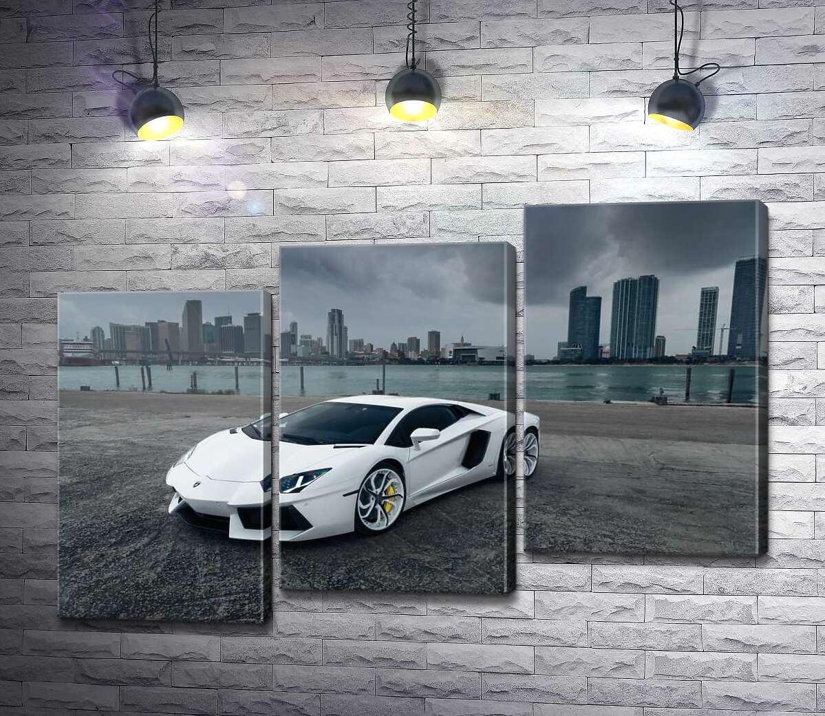 модульна картина Білосніжний автомобіль Ламборгіні (Lamborghini) на фоні передгрозового мегаполісу (Модуль №14)