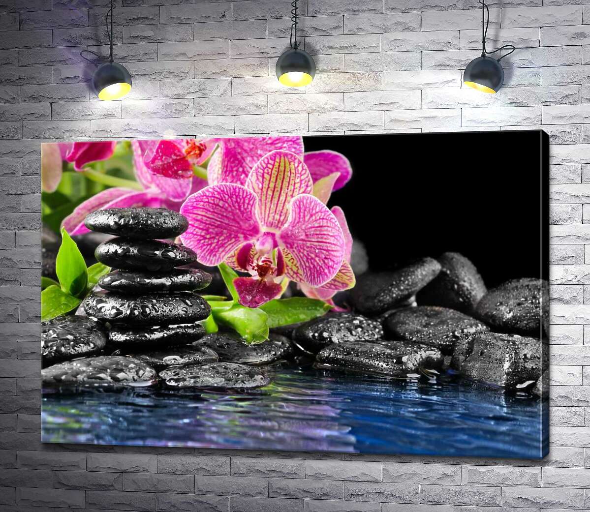картина Темно-розовые орхидеи среди прозрачной водной глади и угольно-черных камней