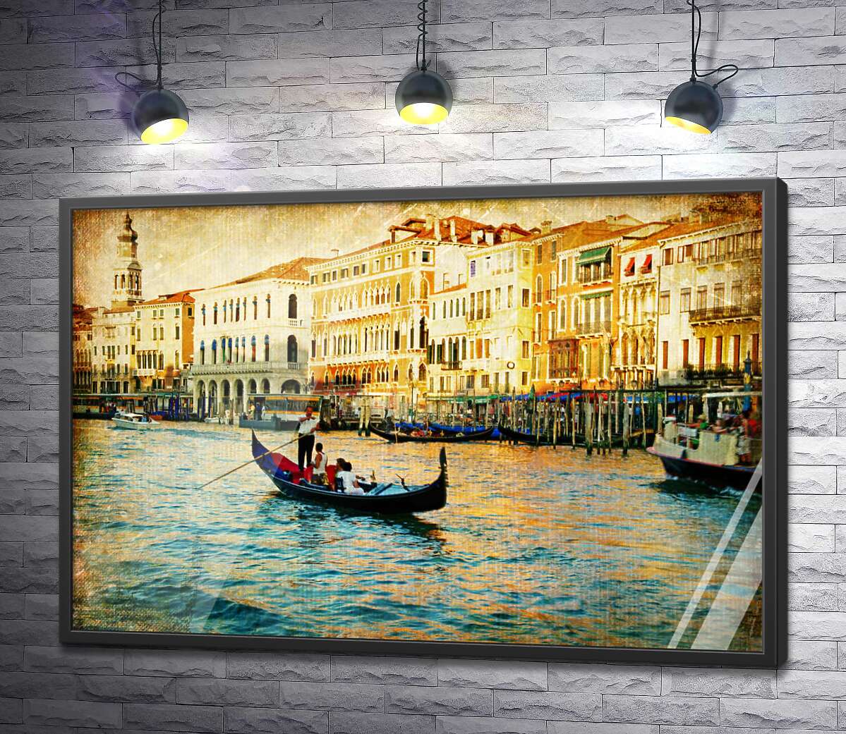 постер Туристы на гондоле осматривают пышные венецианские дома