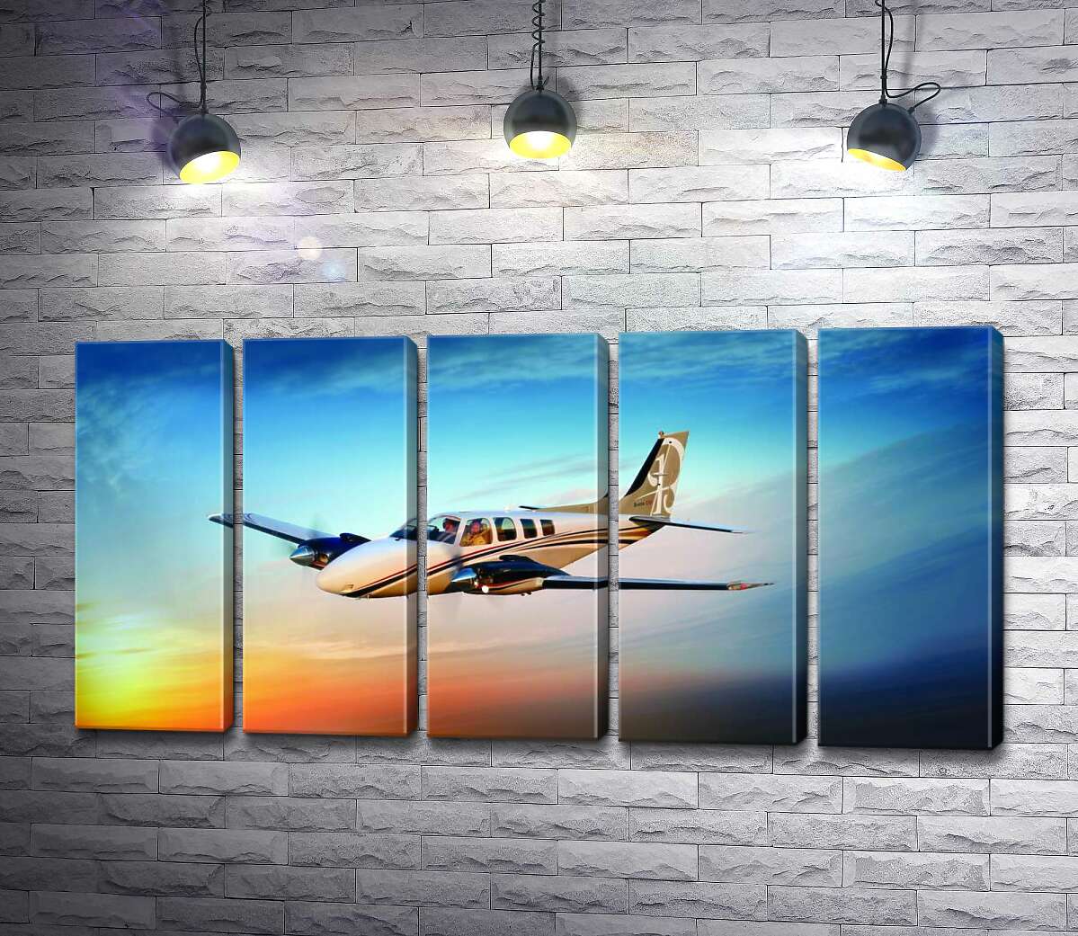 модульна картина Американський літак Beechcraft Bonanza серед палаючого заходу (Модуль №26)