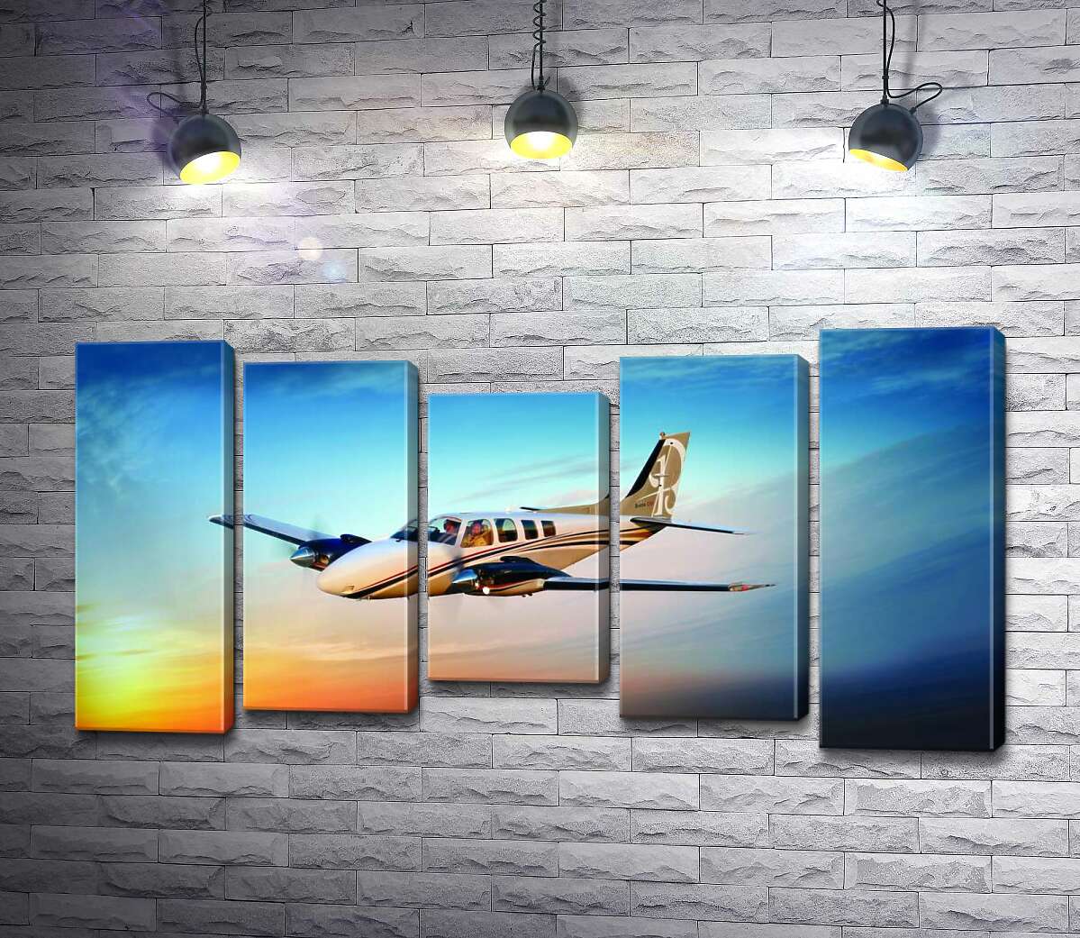 модульна картина Американський літак Beechcraft Bonanza серед палаючого заходу (Модуль №27)