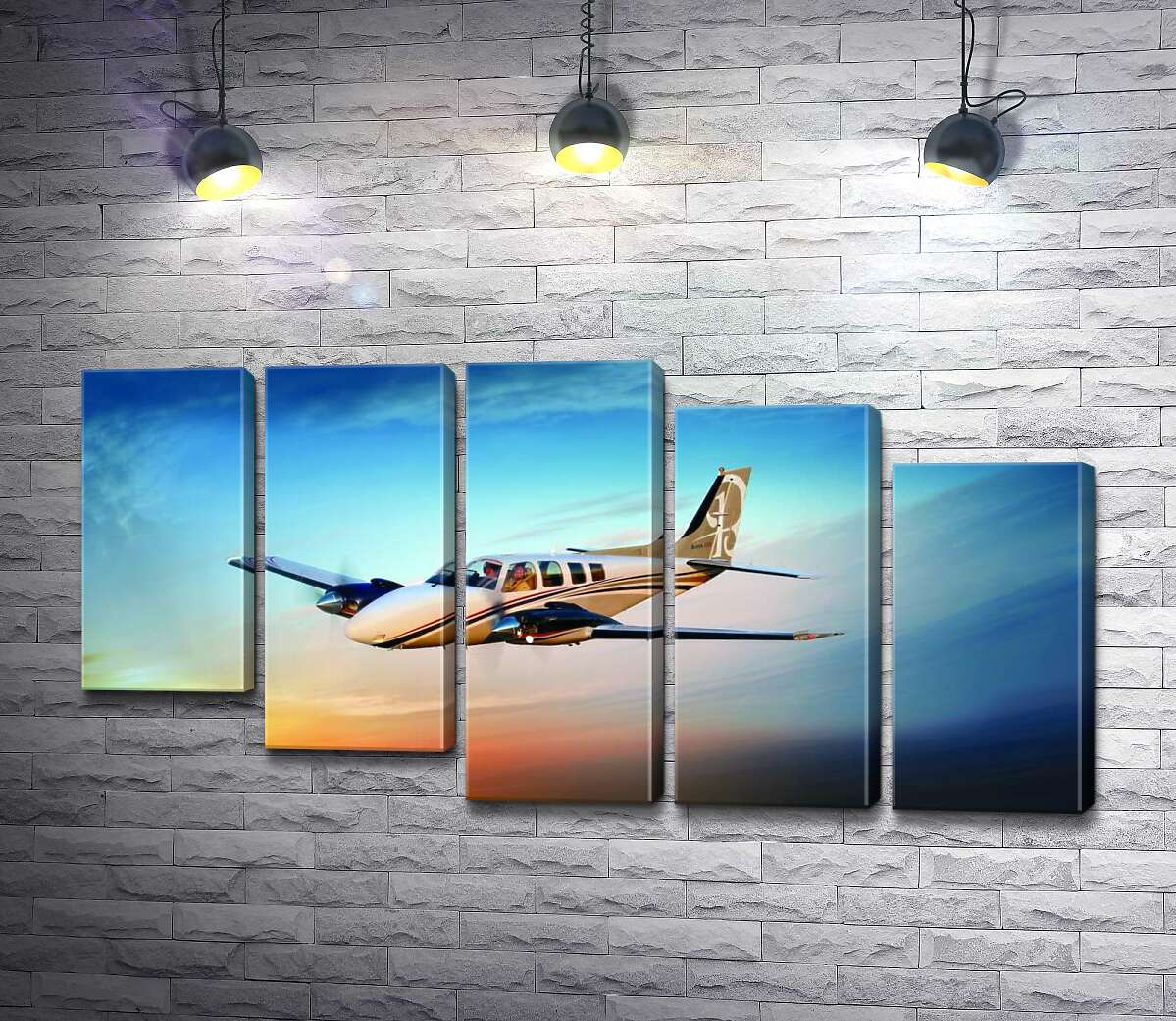 модульна картина Американський літак Beechcraft Bonanza серед палаючого заходу (Модуль №28)