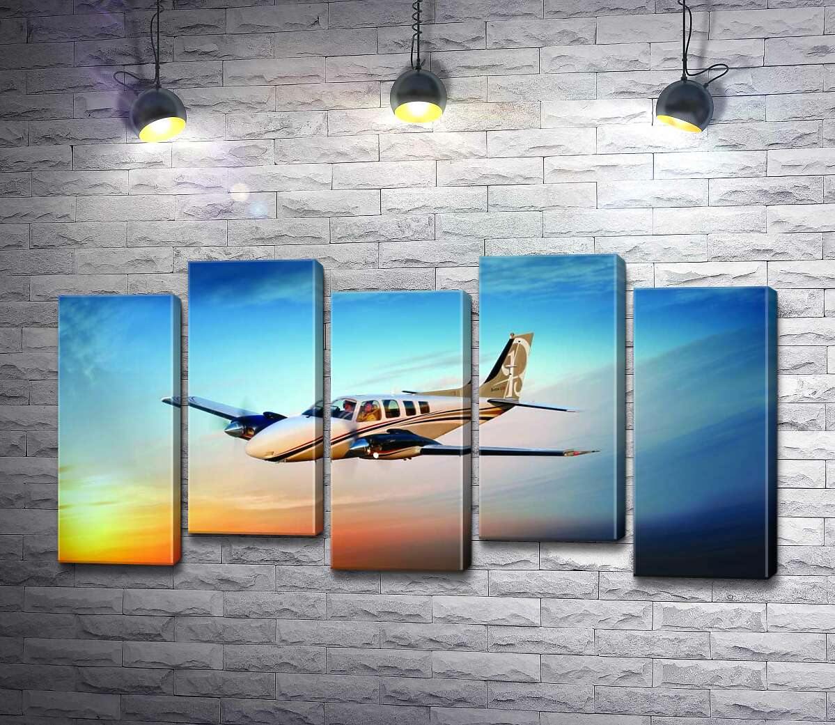 модульна картина Американський літак Beechcraft Bonanza серед палаючого заходу (Модуль №30)