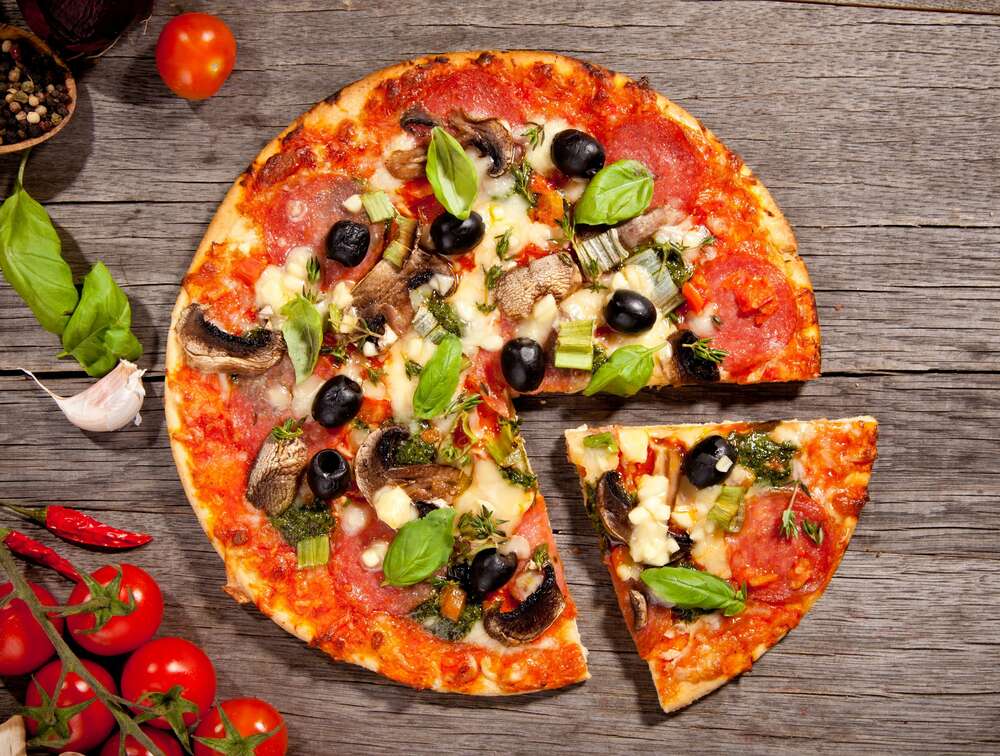 картина-постер Вкус Италии в каждом кусочке пиццы